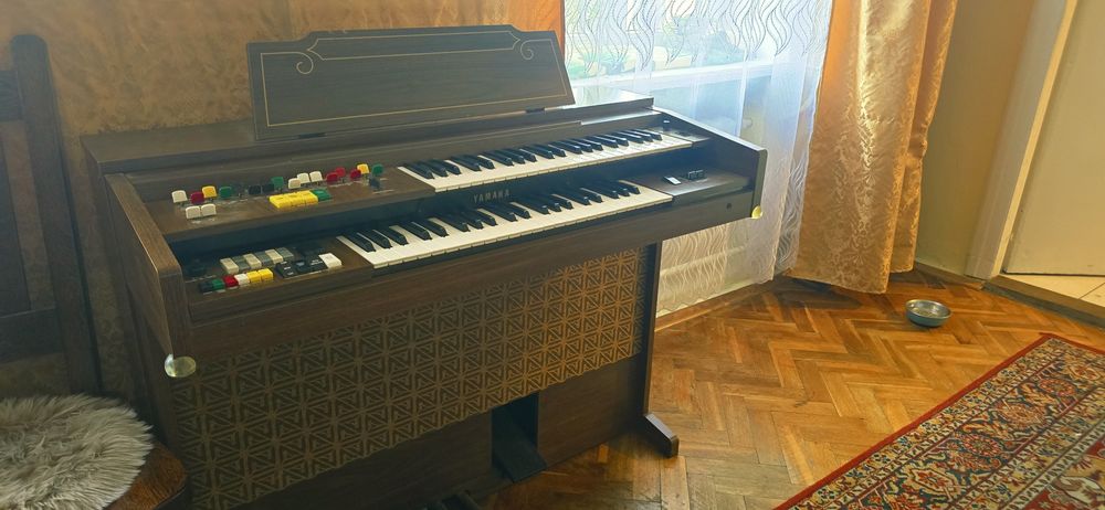 7̶5̶0̶z̶ł̶ 550zł Yamaha Electone B-35