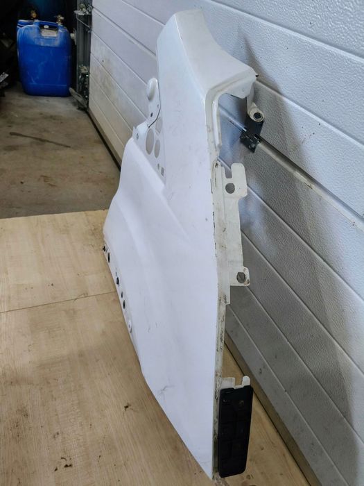 Błotnik Przód Strona Prawa Ford Transit Mk8