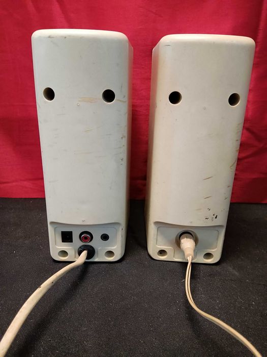 varios generos  de colunas computador ou telemovel