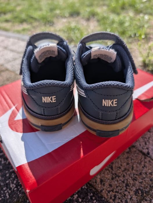 Nike Court Legacy buty dziecięce oryginalne rozmiar 27