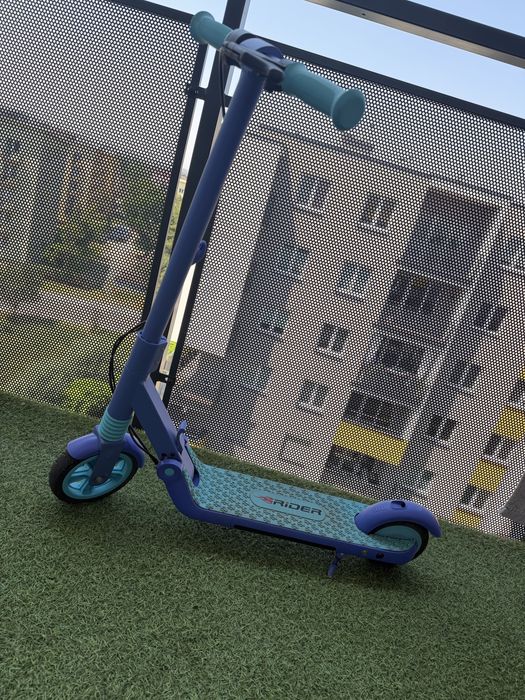 Дитячий електросамокат Rider