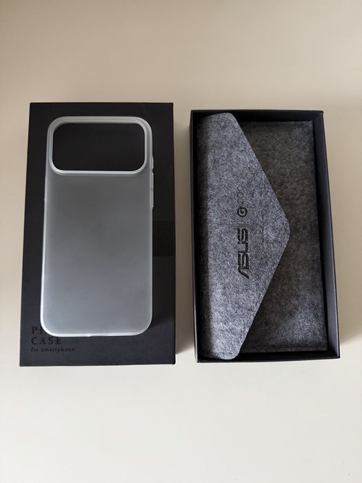 Тонкий чехол на айфон 17 про макс