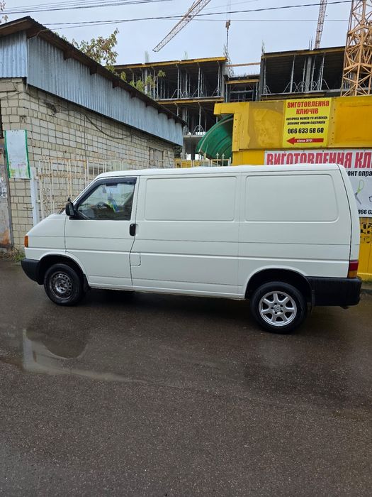 Volkswagen Transporter 2000 VIN WV1ZZZ70Z1X005782 фото оголошення 2 з 8