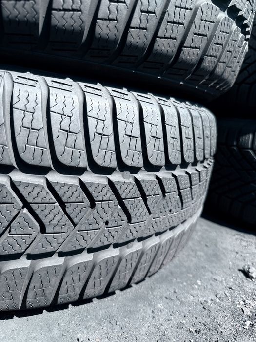 225 50 17 Pirelli Sottozero 3 95% 2024 Шини Зима