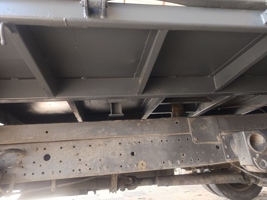 Mitsubishi Canter basculante