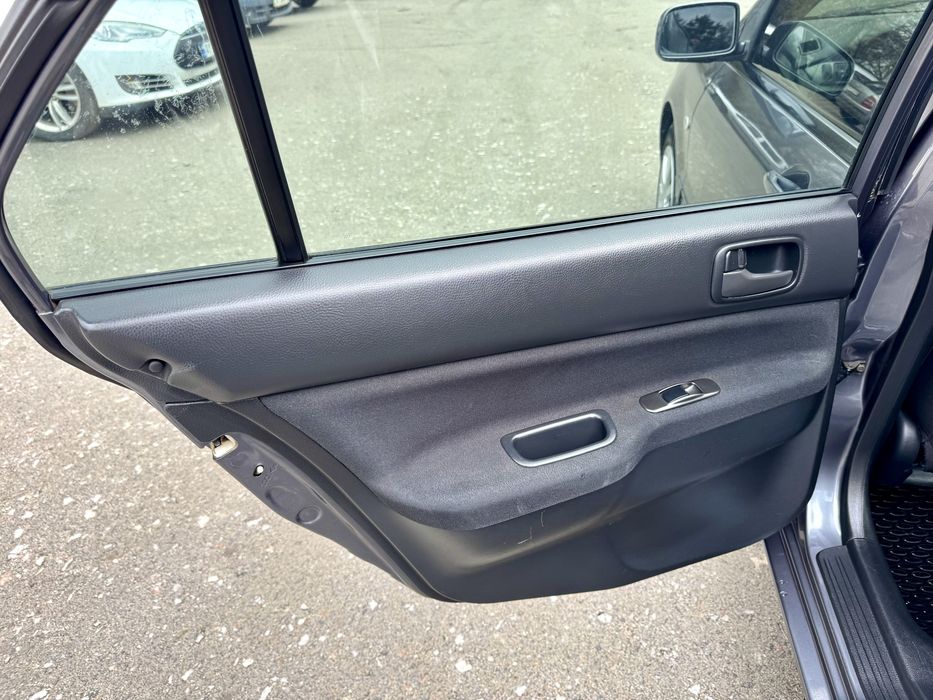 Продам Митсубиси Лансер