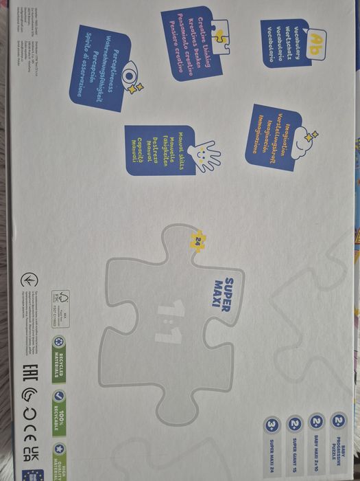 Trefl puzzle super maxi, Mickey w wesołym miasteczku. 24 el.