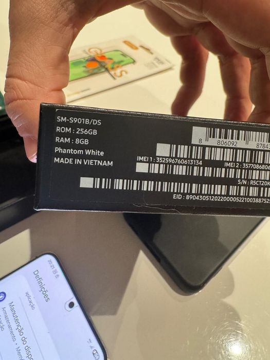 Samsung S22, 256Gb + Extras