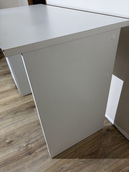 Biurko białe do montażu