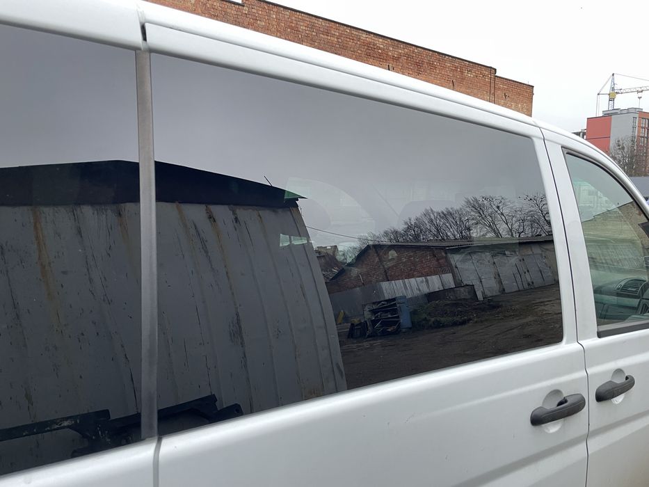 Стекло боковое на VITO-VIANO W 639