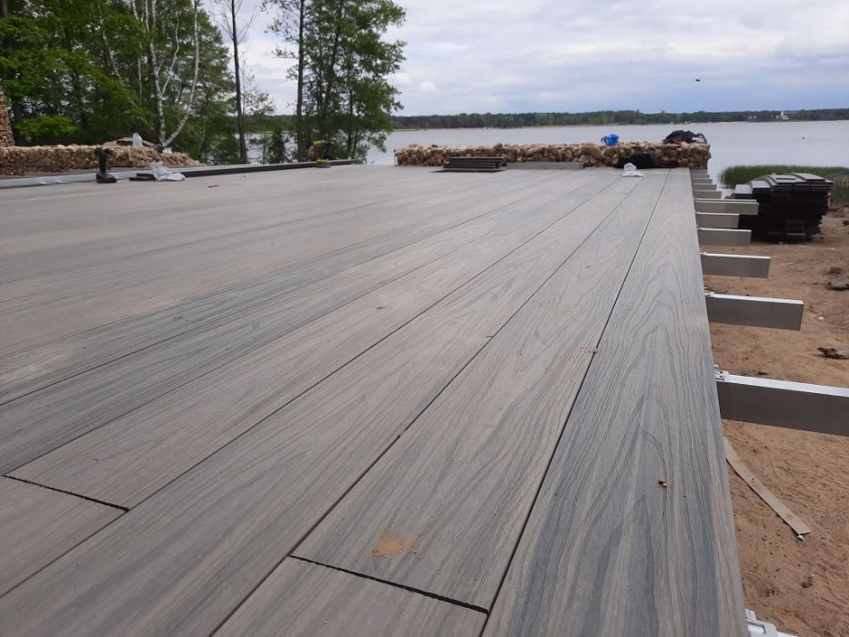 Deski tarasowe kompozytowe II generacji