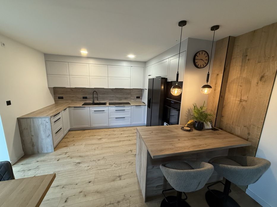 Meble na wymiar / kuchnie / szafy / krótkie terminy