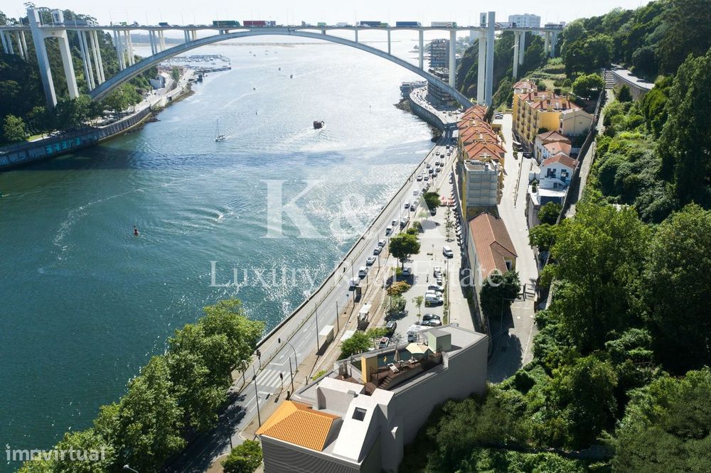 Apartamento T3 com vistas rio Douro