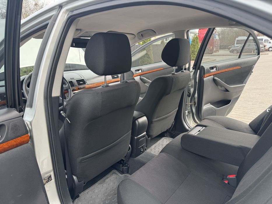 Продам Авенсис 90т пробега АВТОМАТ