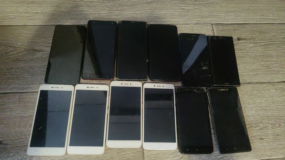 Продам телефони всі разом
