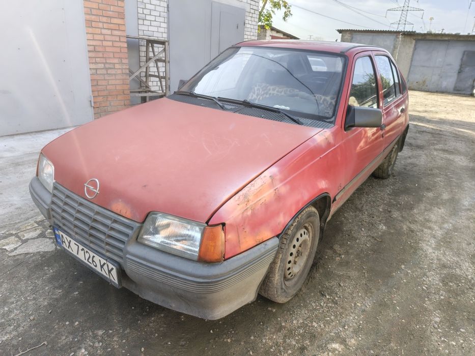 Продам Опель кадет 1.3