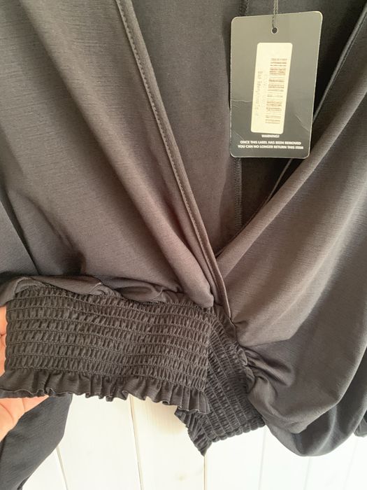 Топ з рукавами чорний