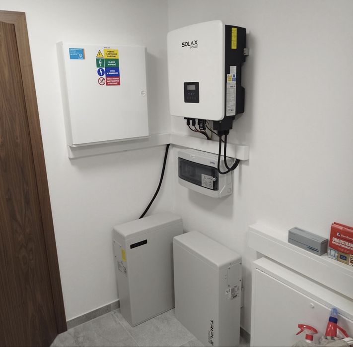 Гібридний інвертор SolaX 5/6/8/10/12/15/20/30/50/60 кВт та АКБ SolaX 3/5/16 kw кв