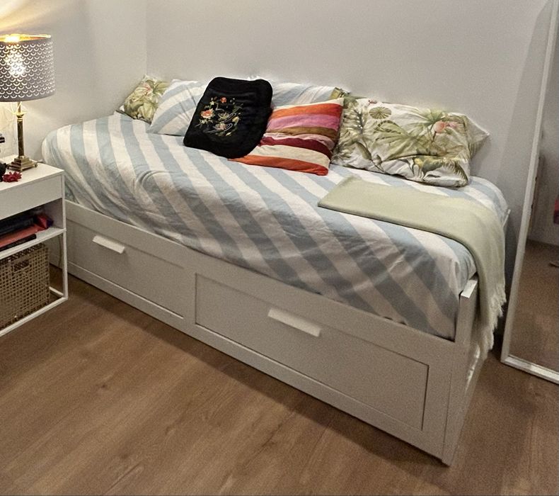 Cama individual/dupla Brimnes da IKEA