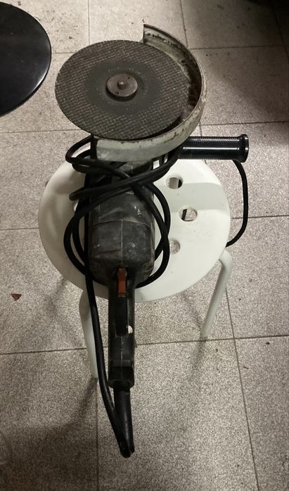 Rebarbadora Black & Decker 23mm