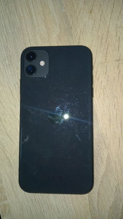 Продам айфон 11 в хорошем состоянии