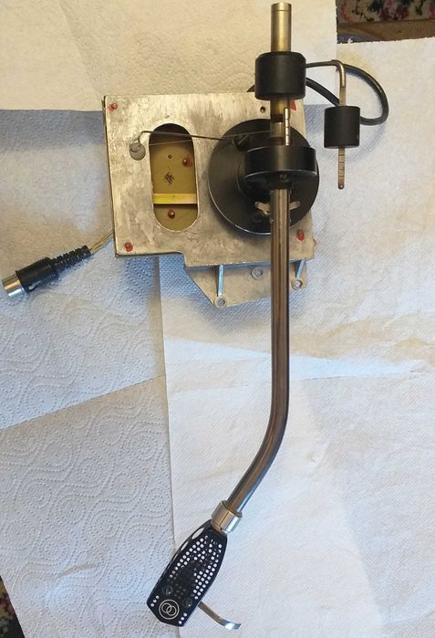 Тонарм винилового проигрывателя Элекроника-012.