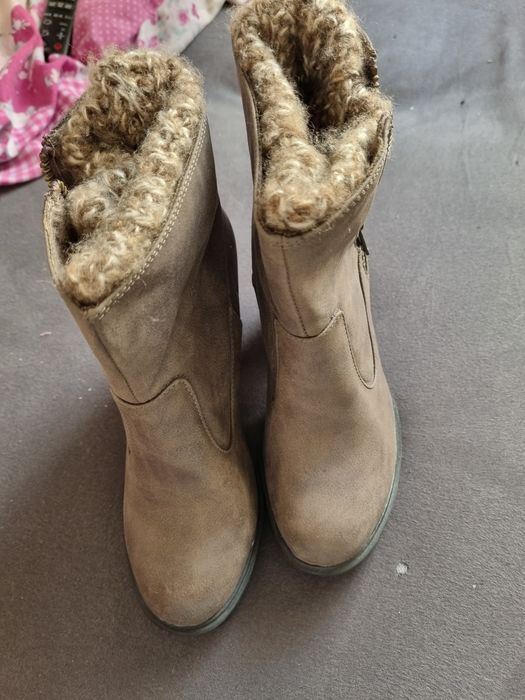 Buty jesienne na obcasie 37