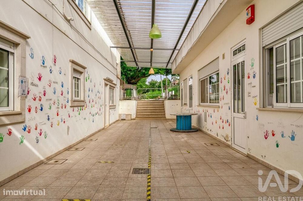 Casa / Villa T4 em Colmeias e Memória de 616,00 m2