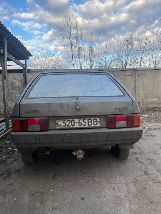 Один лотом продам 2 машини жигуль 3 і лада 9