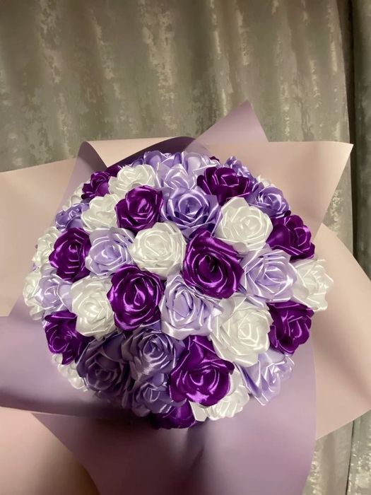 Букет з атласних стрічок