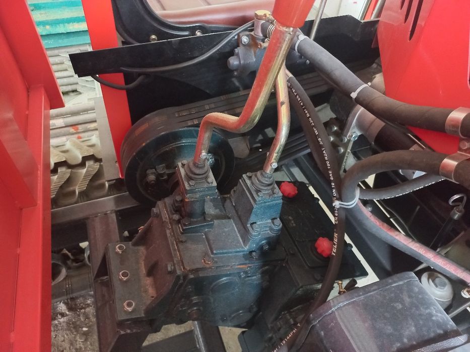 Wozidło spalinowe na gąsienicach diesel 4 cyl.