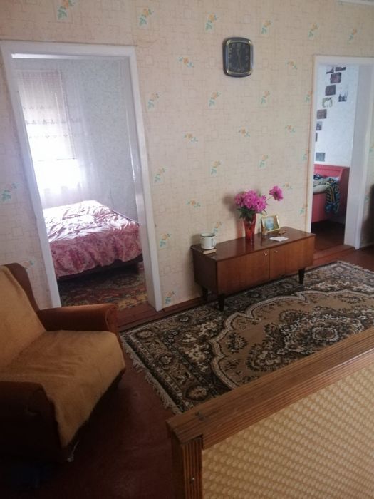 Продається дачна ділянка з будинком