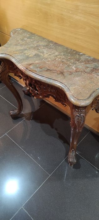 Mesa de entrada com espelho