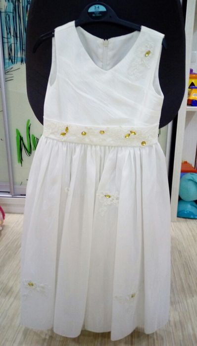 Нежное нарядное платье