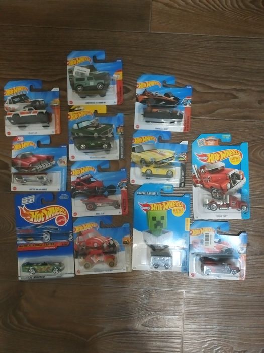Разные модели хот вилс. Hot wheels.