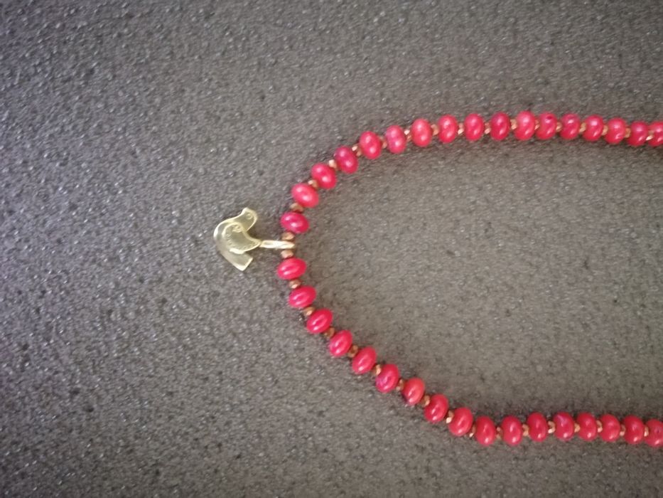 Намисто з коралів