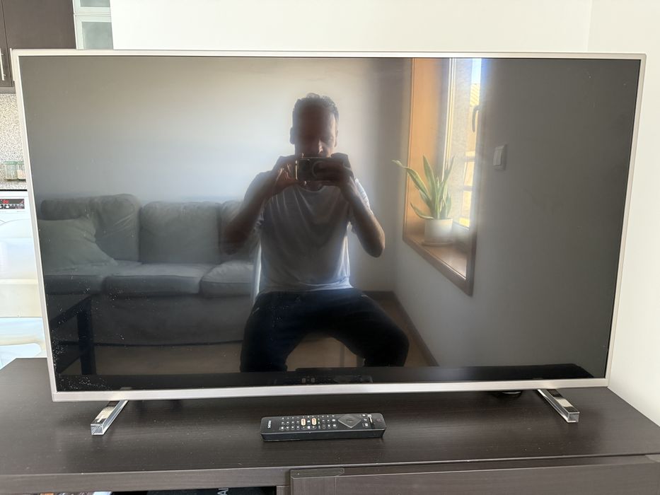 Televisão Philips 43PUS6754/12