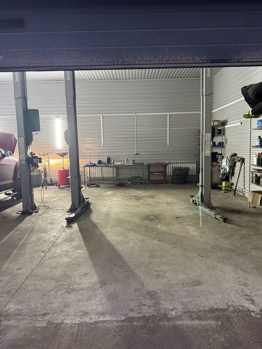 Продаю працюючий автосервіс