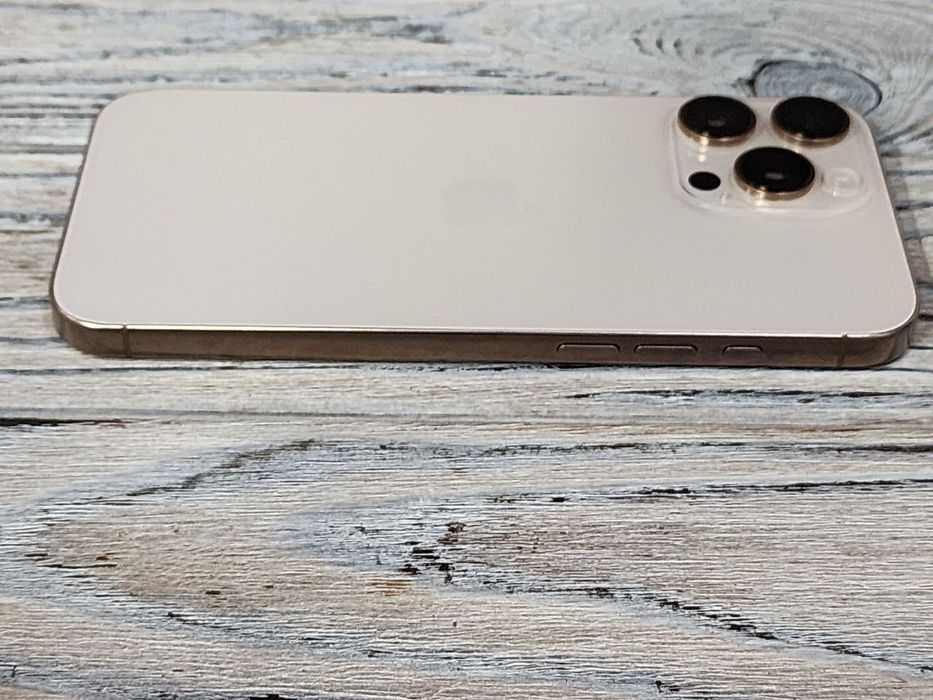 IPhone 16 Pro Max 256 eSIM Desert гарантия 880$
