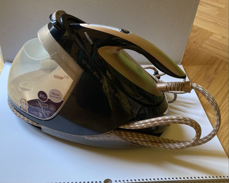 stacja żelazko parowe Philips Perfect Care 9682 DynamiQ