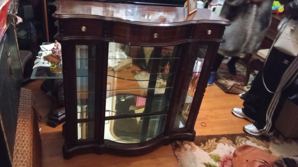 VITRINA Madeira 80x30cm .