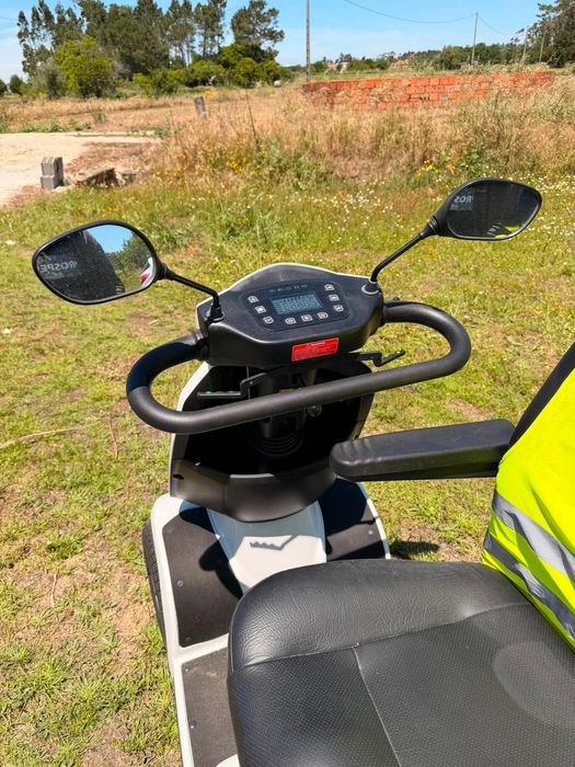 Scooter mobilidade reduzida