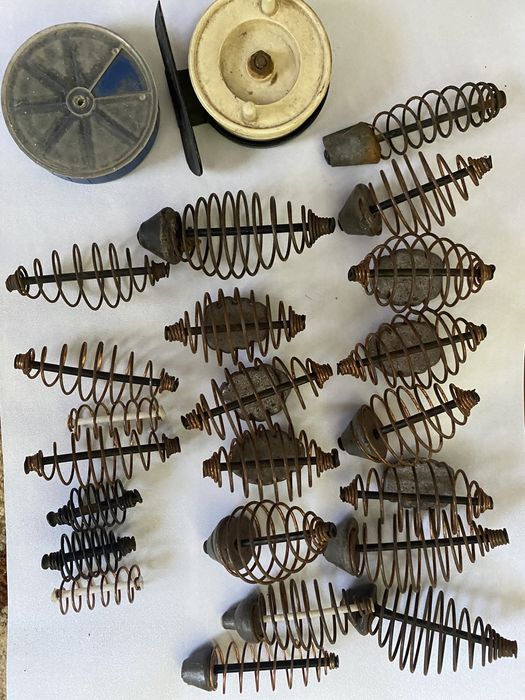 Годівниця пружина