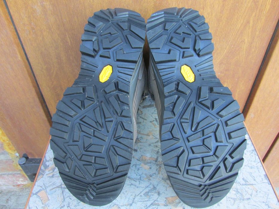 Ботинки для туризма 39 размер