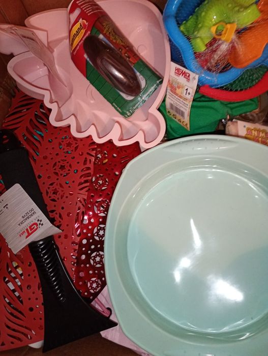 Karton mix biedronka action inne S18