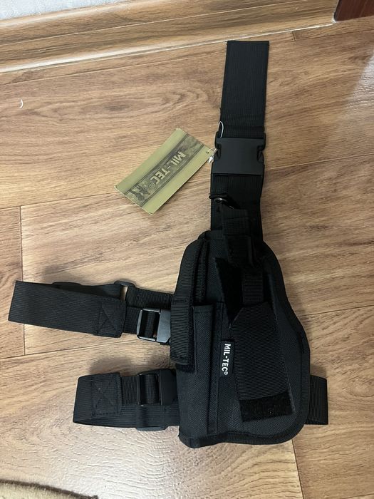 Кобура на бедро для левши