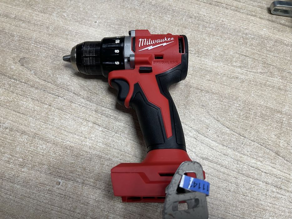 Milwaukee M18 BLDDRC / безщітковий шурупокрут Мілвокі