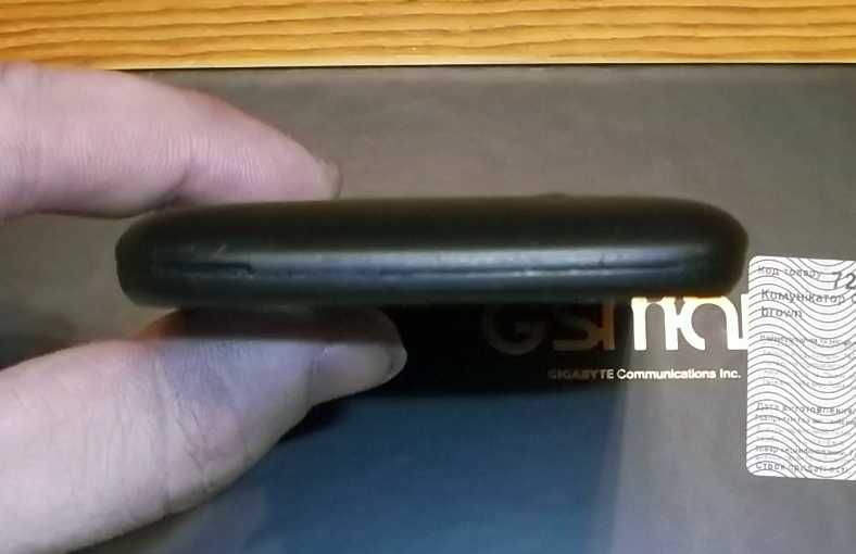 Мобильный телефон Gigabyte GSmart GS202+ brown Смартфон