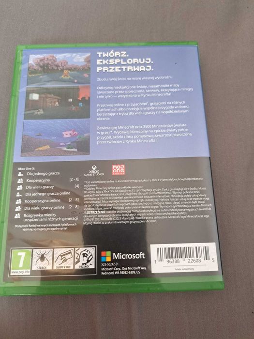 Minecraft xbox Series X. Do gry dołączone są  Minecoins 3500.
