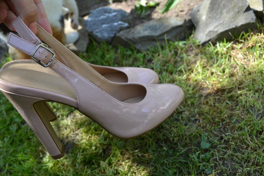 Туфлі,каблуки в пудровому кольрі